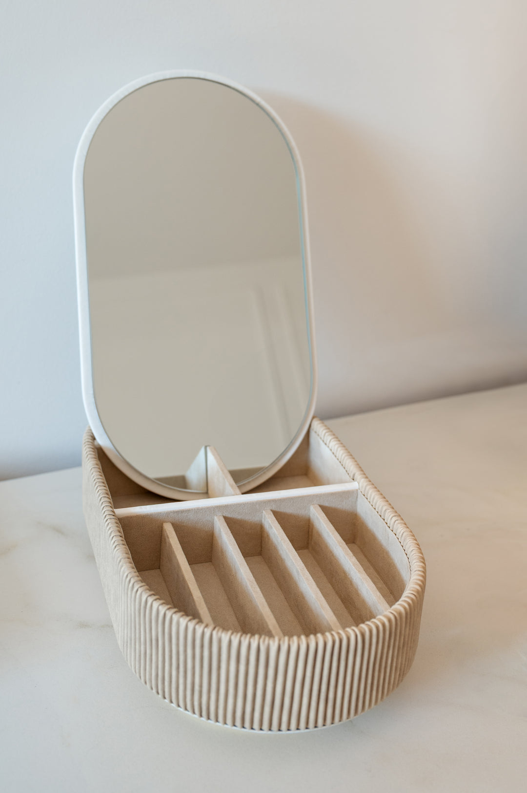Ava Mirror Jewelry Box - Cream